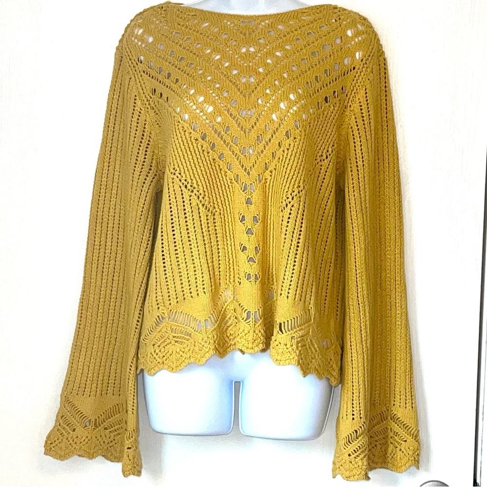Willow & Clay Yellow Crochet Sweater (Large)